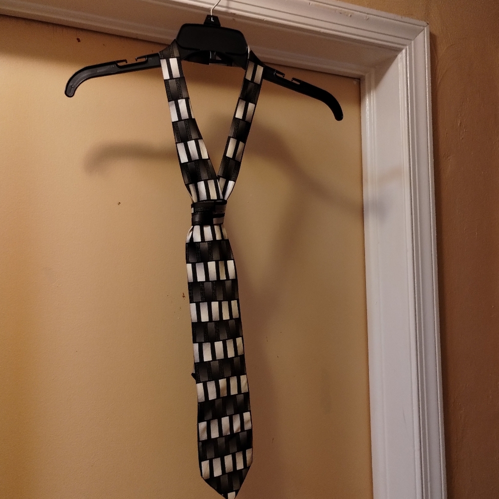 CROFT & BARROW TIE